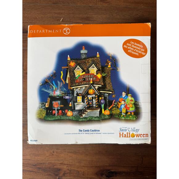 Dept 56 Snow Village The Candy Cauldron - Picture 1 of 8
